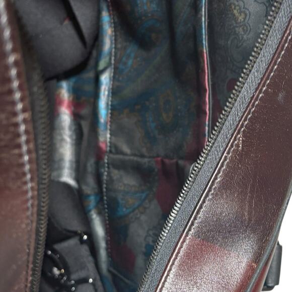 TED BAKER LEATHER OVERNIGHT BAG BURGUNDY AND BLACK CHECK - Picture 9 of 13